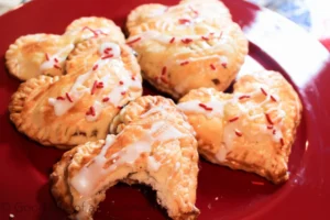 Valentine's Day mini Apple Pie.